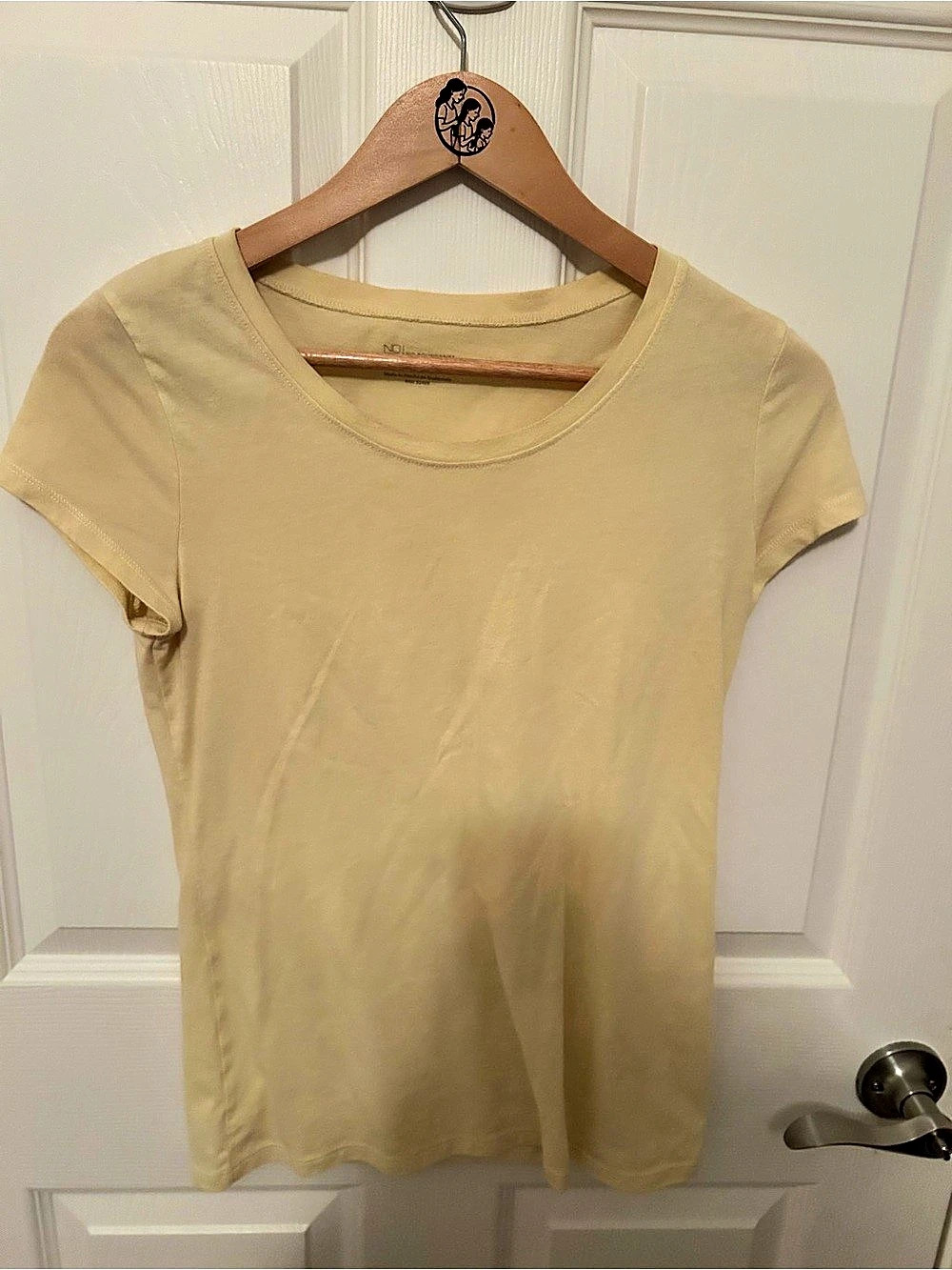 No Boundaries Short Sleeve Tee in Yellow Size Medium